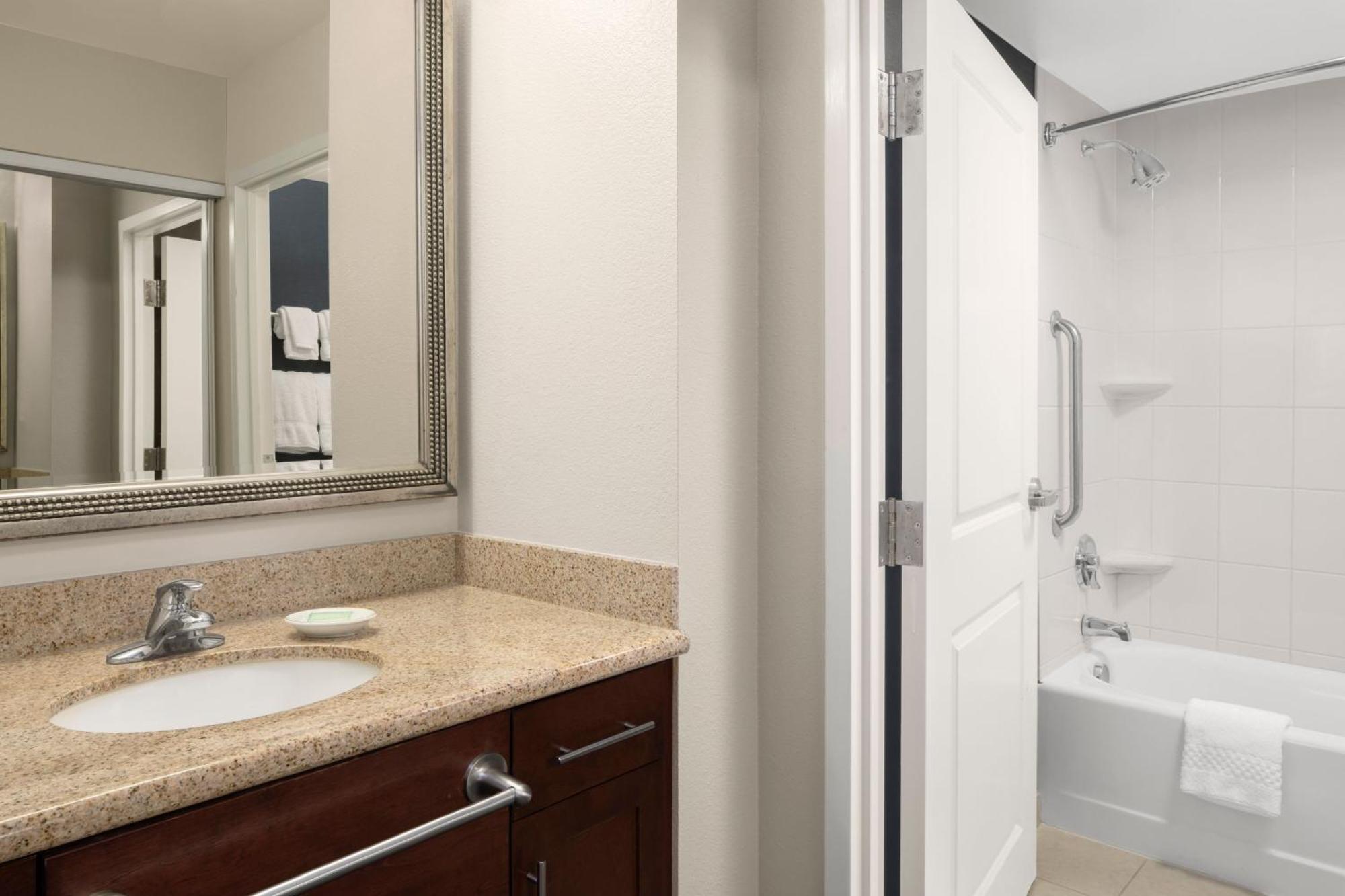 Residence Inn Newport News Airport Exteriör bild